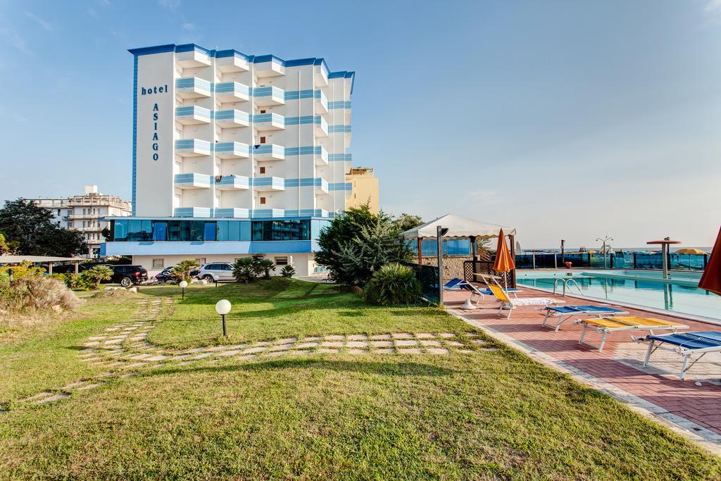 Hotel Asiago Beach ليدو دي سافيو المظهر الخارجي الصورة