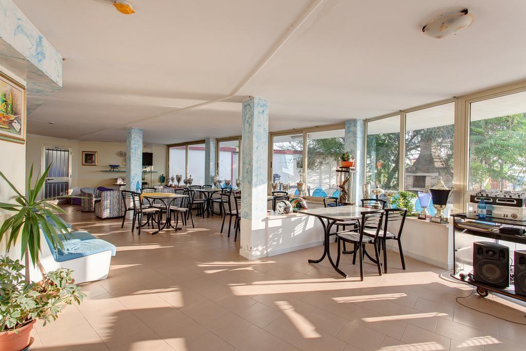 Hotel Asiago Beach ليدو دي سافيو المظهر الخارجي الصورة