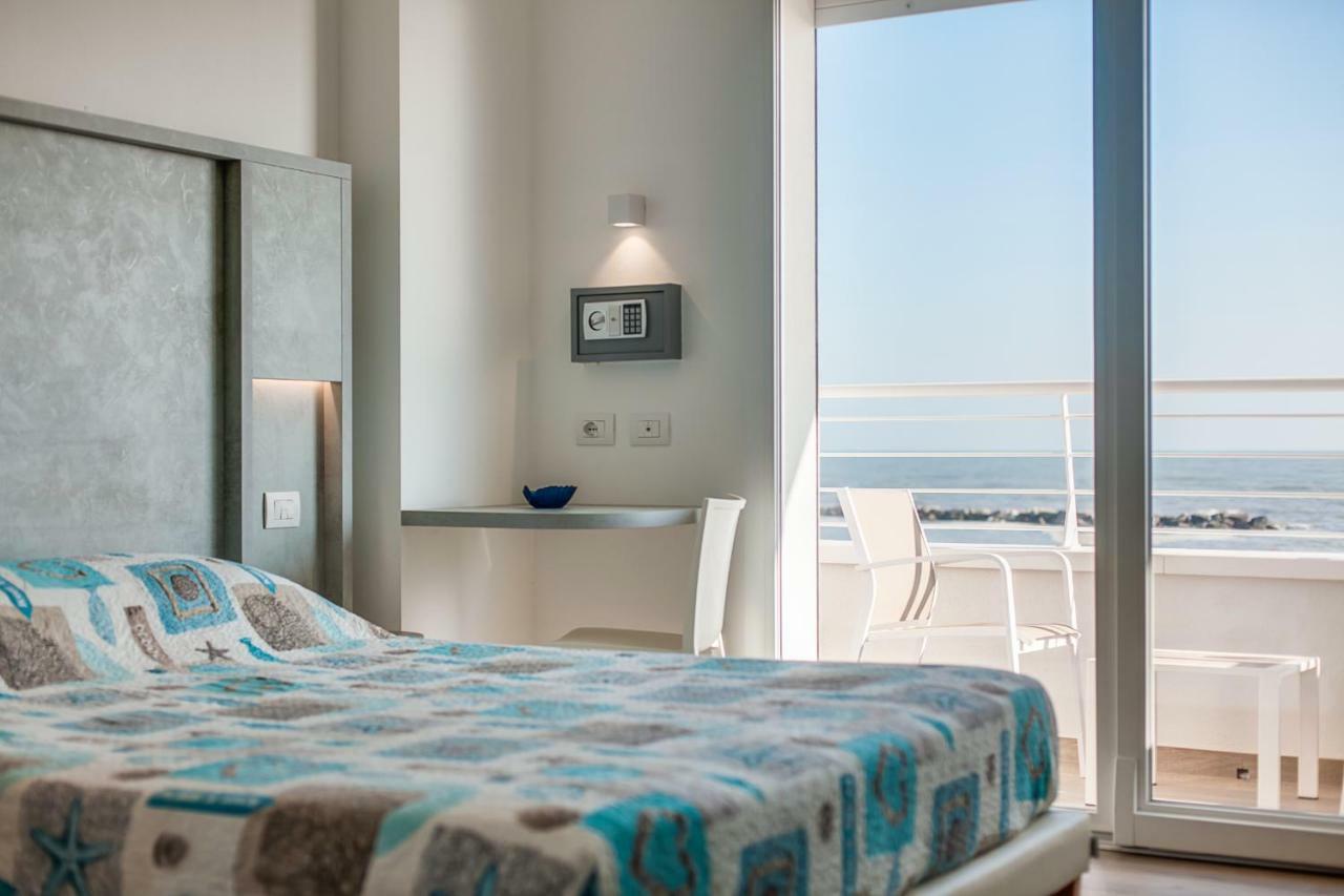 Hotel Asiago Beach ليدو دي سافيو المظهر الخارجي الصورة